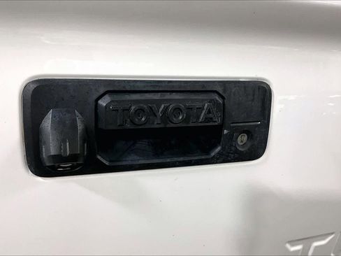 Used 2017 Toyota Tundra Platinum image 30