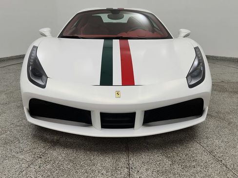 Used 2017 Ferrari 488 Spider RWD image 9
