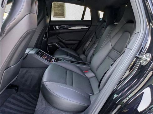 Used 2022 Porsche Panamera 4S image 20