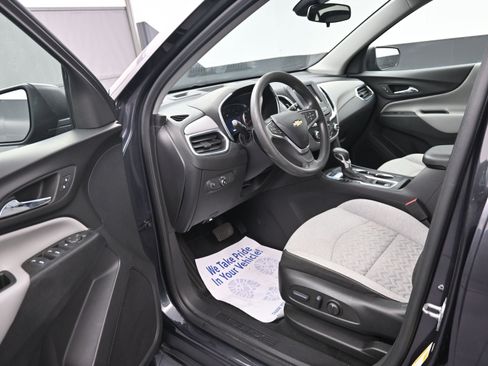 Certified 2022 Chevrolet Equinox LS w/ LS Convenience Package AWD/4WD image 9