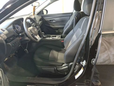 Used 2025 Nissan Sentra SV FWD image 8