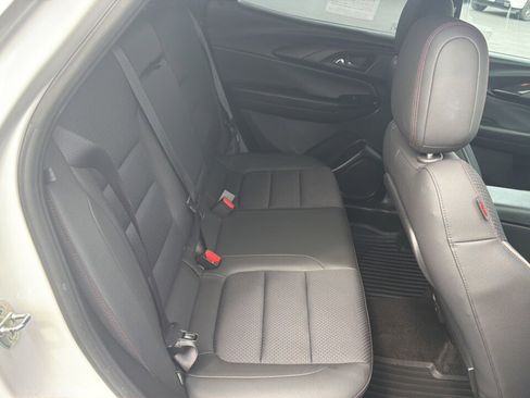 Used 2022 Chevrolet TrailBlazer RS image 14