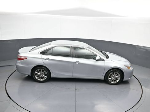 Certified 2017 Toyota Camry SE FWD image 35