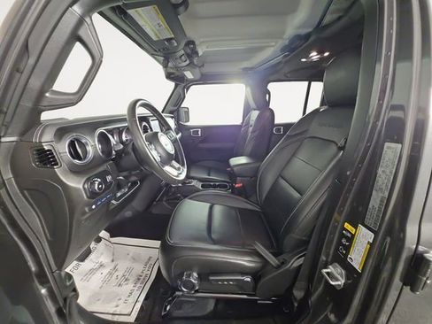 Used 2023 Jeep Wrangler Unlimited Sahara w/ Cold Weather Group image 9