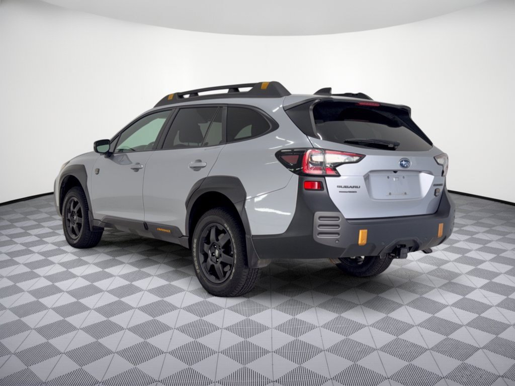Used 2025 Subaru Outback Wilderness w/ Wilderness Package AWD/4WD image 3