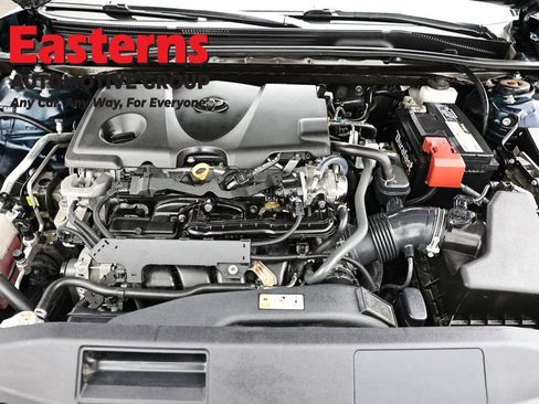 Used 2021 Toyota Camry SE FWD image 7