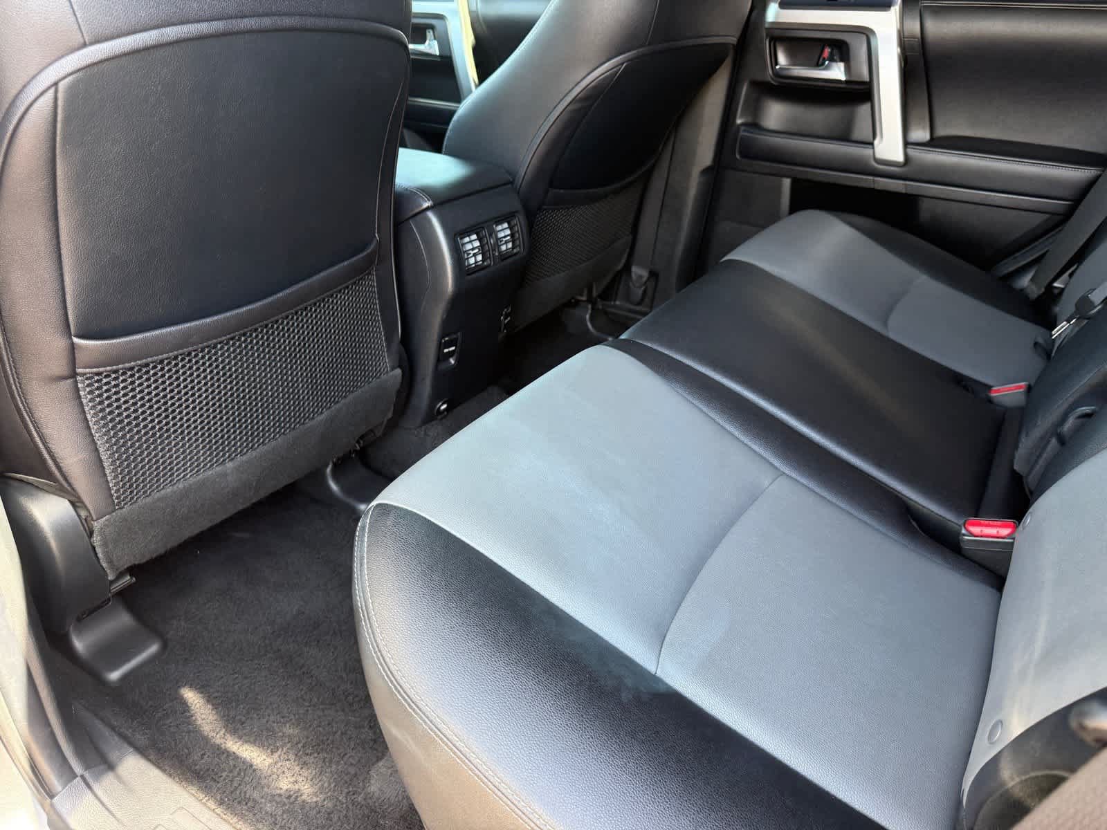 Used 2018 Toyota 4Runner SR5 Premium AWD/4WD image 26