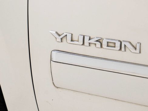 Used 2010 GMC Yukon SLT image 67