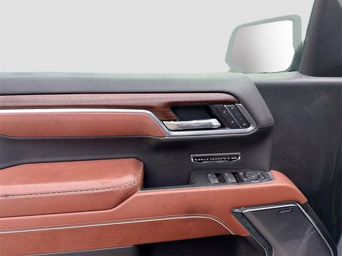 Certified 2025 GMC Sierra 1500 Denali Ultimate image 9