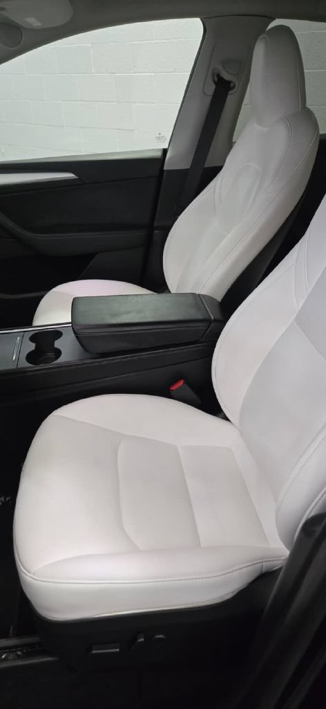 Used 2023 Tesla Model Y AWD image 8