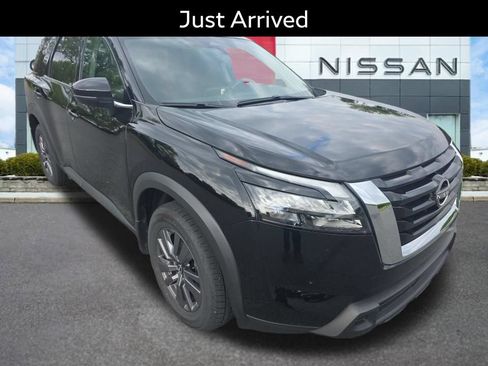 Certified 2023 Nissan Pathfinder SV w/ SV Premium Package AWD/4WD image 1