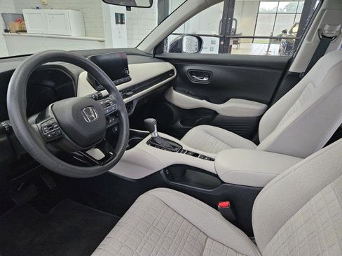 Used 2024 Honda HR-V LX image 8