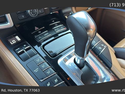 Used 2011 Porsche Cayenne S image 40