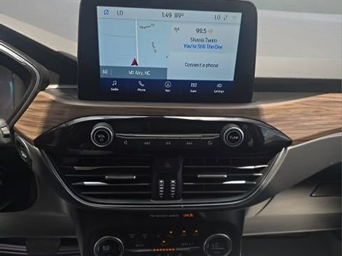 Used 2020 Ford Escape Titanium AWD/4WD image 15