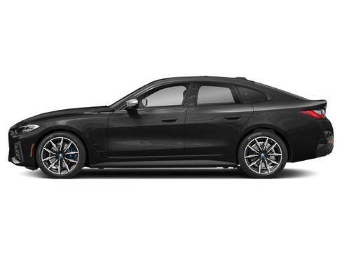 Used 2023 BMW i4 eDrive40 RWD image 3