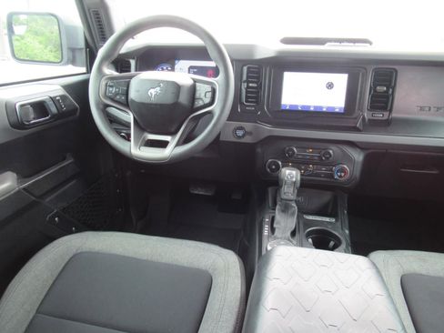 Used 2022 Ford Bronco 4-Door AWD/4WD image 13