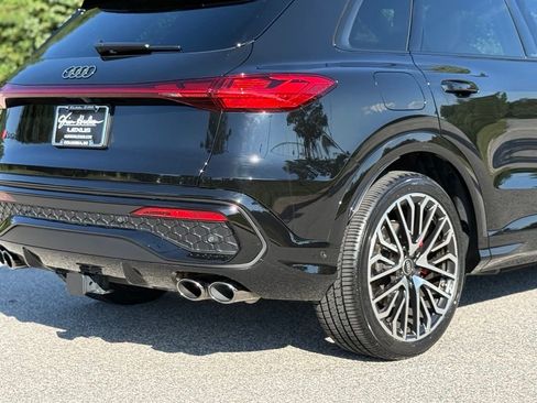 Used 2025 Audi SQ5 Prestige AWD/4WD image 15