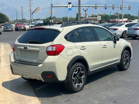 Used 2015 Subaru Crosstrek 2.0i Limited w/ Popular Package #2 AWD/4WD image 4