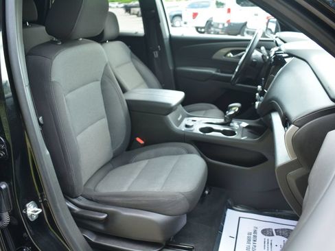 Used 2022 Chevrolet Traverse LT w/ LPO, Blackout Package AWD/4WD image 20