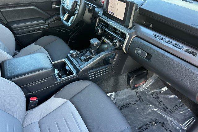 Used 2024 Toyota Tacoma TRD Sport w/ TRD Sport Upgrade Package AWD/4WD image 16