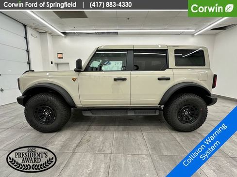 New 2026 Ford Bronco Badlands AWD/4WD image 2