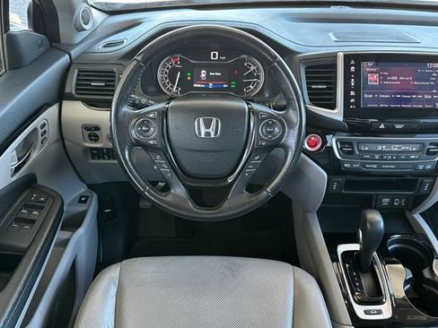 Used 2017 Honda Ridgeline RTL-E image 18