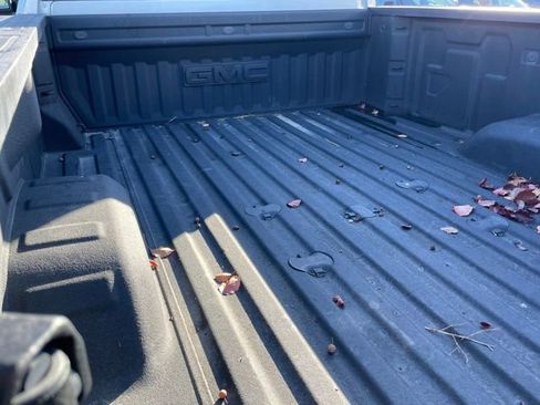 Used 2022 GMC Sierra 3500 SLE w/ SLE Convenience Package image 11