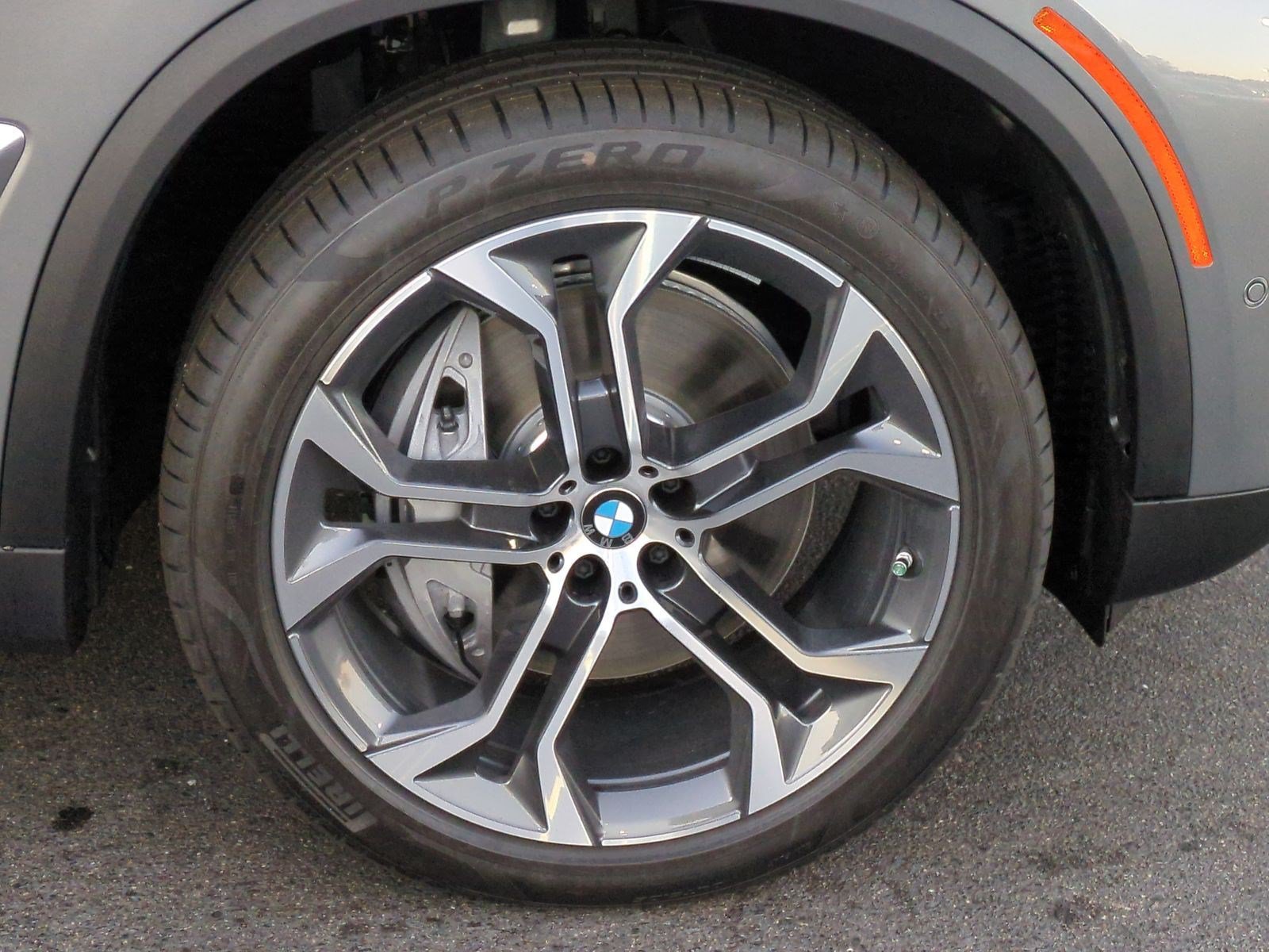 Certified 2026 BMW X5 xDrive50e w/ Climate Comfort Package AWD/4WD image 13