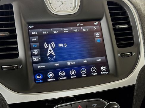 Used 2023 Chrysler 300 Touring L w/ Popular Equipment Group image 16