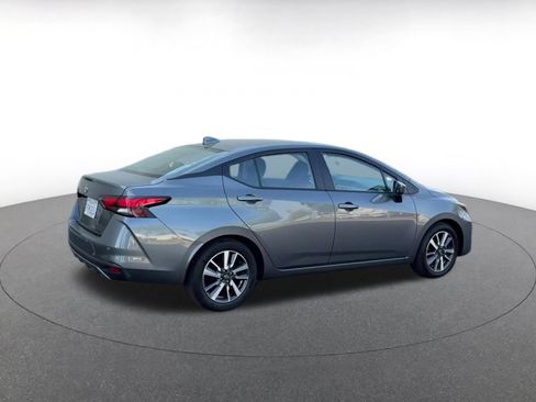 Used 2025 Nissan Versa SV FWD image 15