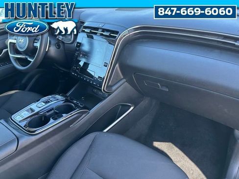 Used 2022 Hyundai Tucson Blue image 8
