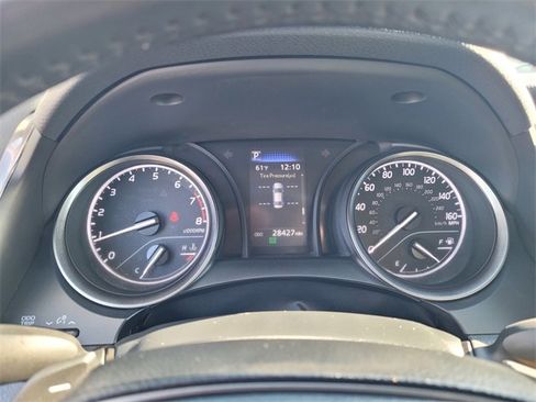 Used 2024 Toyota Camry SE image 22