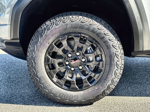 New 2026 GMC Canyon Elevation image 12