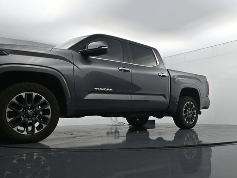 Used 2025 Toyota Tundra Limited AWD/4WD image 20