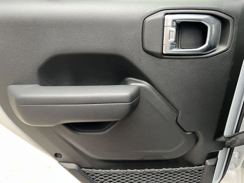 Used 2024 Jeep Wrangler Sport S w/ Convenience Group image 17