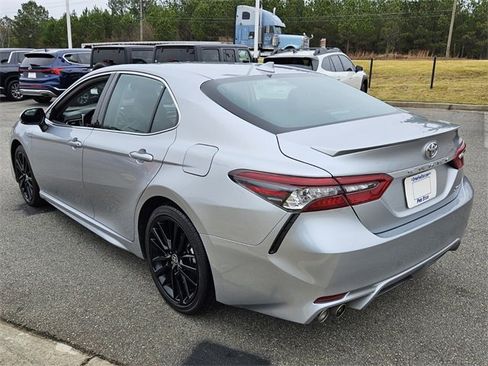 Used 2023 Toyota Camry XSE image 9