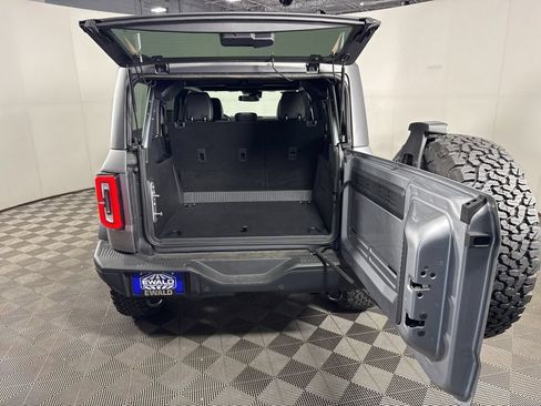 Used 2024 Ford Bronco Badlands AWD/4WD image 9