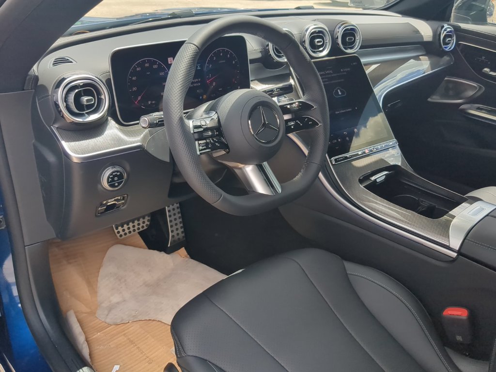 Certified 2024 Mercedes-Benz CLE 300 4MATIC Coupe image 2