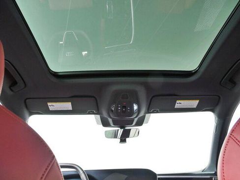 New 2026 Audi SQ5 Prestige AWD/4WD image 20