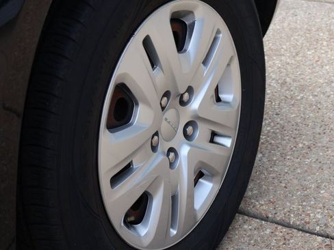 Used 2020 Dodge Journey SE w/ SE Popular Equipment Group image 39