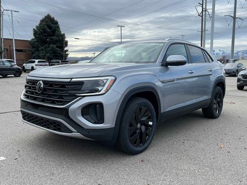 New 2026 Volkswagen Atlas Cross Sport SE AWD/4WD image 1