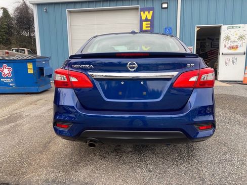 Used 2016 Nissan Sentra SR w/ SR Premium Package image 7