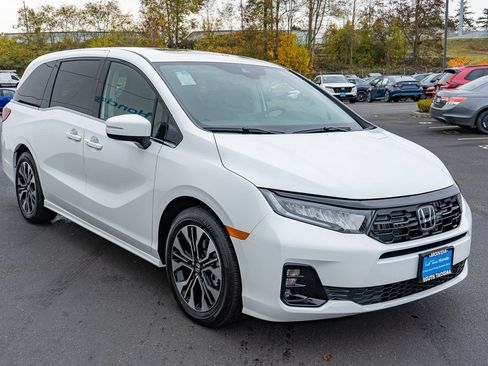 New 2026 Honda Odyssey Elite image 4