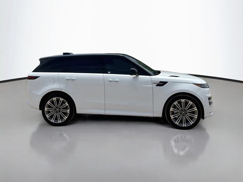 Used 2025 Land Rover Range Rover Sport Dynamic SE AWD/4WD image 8