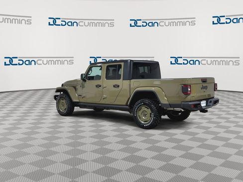 New 2026 Jeep Gladiator Sport AWD/4WD image 6
