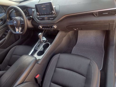 Used 2021 Nissan Altima 2.5 SV image 18