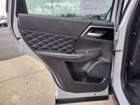 Used 2022 Mitsubishi Outlander SEL AWD/4WD image 31