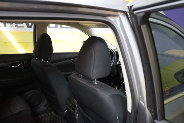 Used 2018 Nissan Rogue SV AWD/4WD image 10