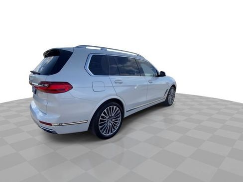 Used 2022 BMW X7 xDrive40i w/ Premium Package AWD/4WD image 2