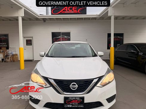 Used 2017 Nissan Sentra SV image 5